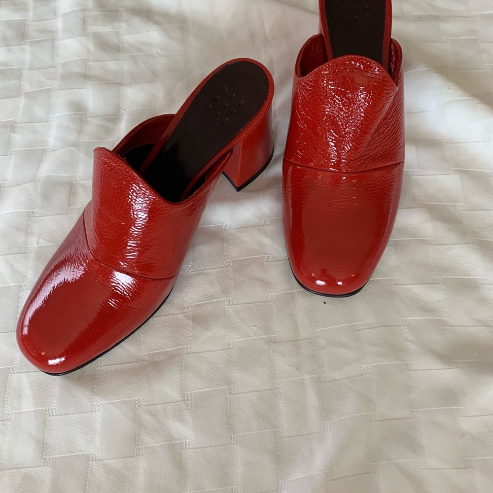 Slide shoes - Picture 2 of 2